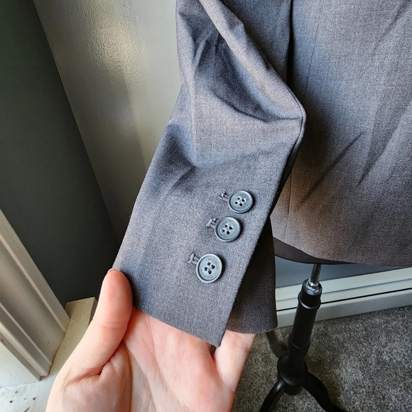 *NWT* Calvin Klein Long Modern Suiting Grey Blazer - Picture 9 of 9